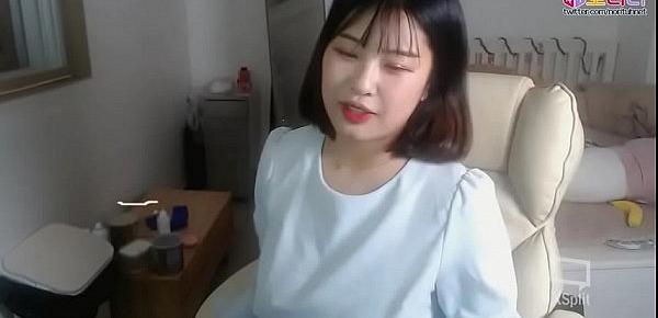  Asian girl solo and cumshot